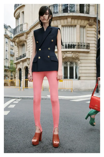 Look 15
